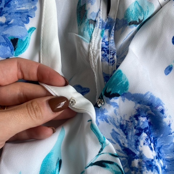 Forever 21 Floral Romper - Picture 4 of 7